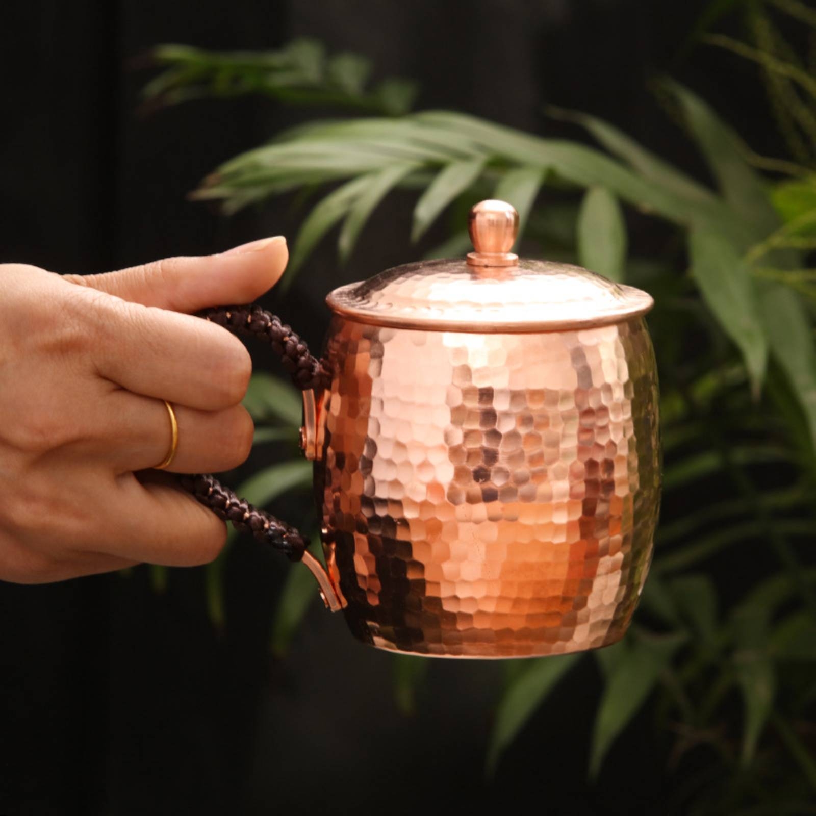 قطعتان من أكواب الشاي النحاسية - مراجعة Mule Copper Mug وسعره